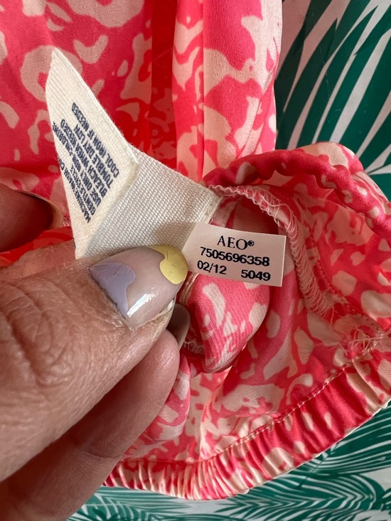 American Eagle 2012 one shoulder corral/pink floral ruffle top sz M blue - Picture 5 of 5